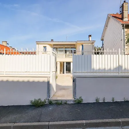 Casa vacanze Maison Plain Pied#Climatisation#Cognac#Centre#6 Personnes *